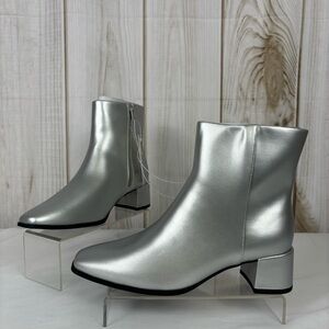 A New Day Boots Silver Size 6.5 Dress Ankle Comfort Boots Block Heel Metallic